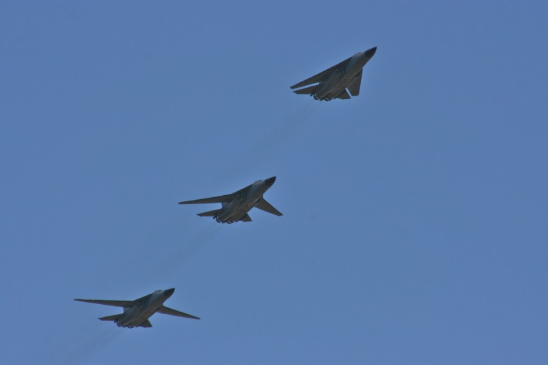 Three_F-111s_with_different_wing_configurations